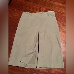 Talbots size 8 tan cotton knee length skirt with front slit